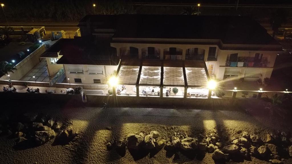 Hotel Ristorante La Lampara Gizzeria Kültér fotó