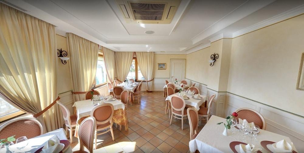 Hotel Ristorante La Lampara Gizzeria Kültér fotó